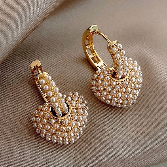 18k Gold Plated Titanium Steel Faux Pearl Heart Hoop Earrings - Picture 1 of 3